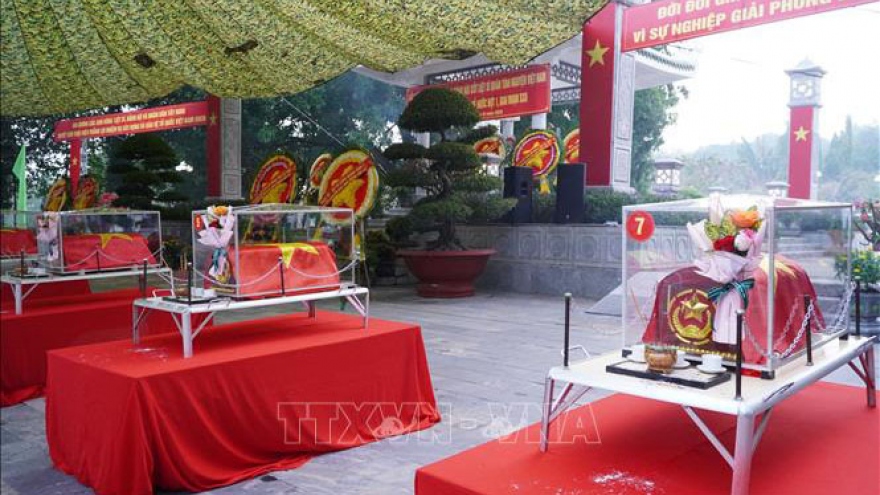 Tay Ninh reburies remains of martyrs repatriated from Cambodia